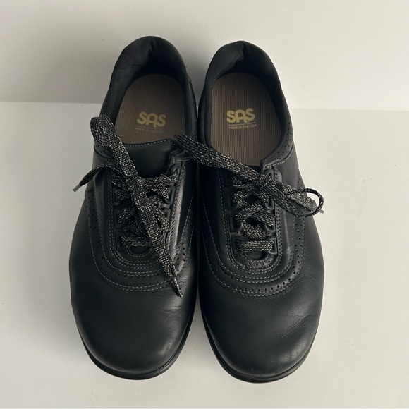 SAS Walk Easy Shoes | Size 9 Wide - Picture 2 of 9